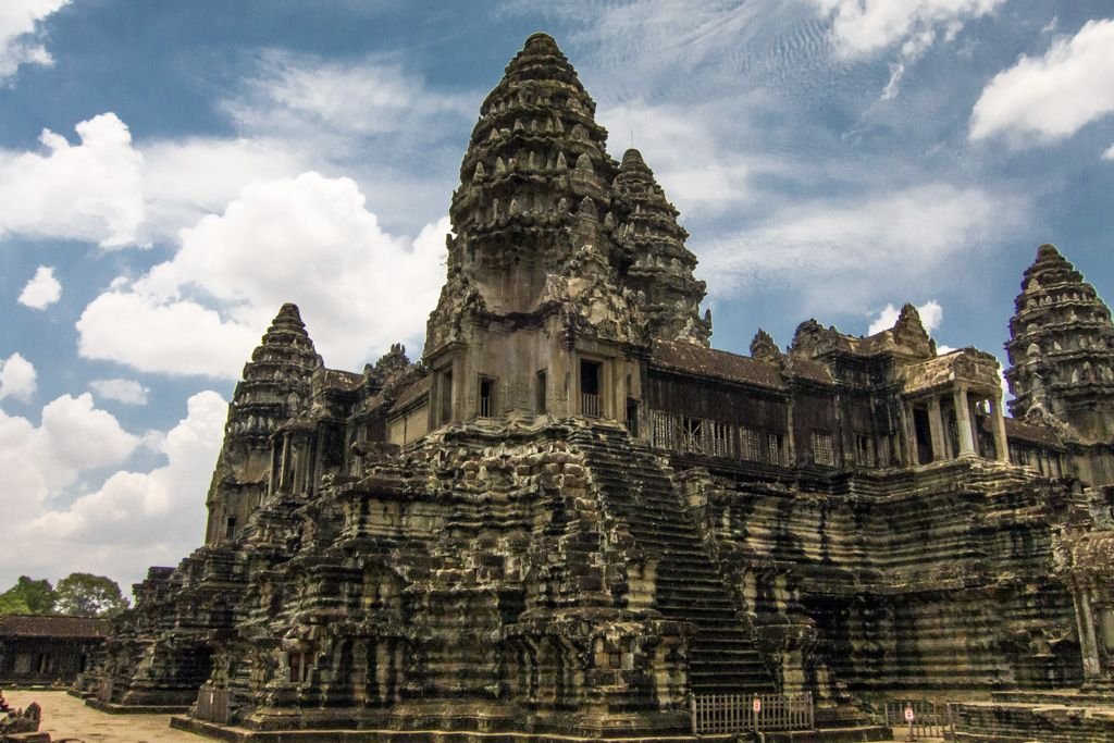 cycling angkor wat