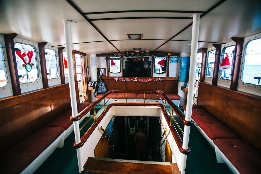 Whitsundays sailing on Solway Lass