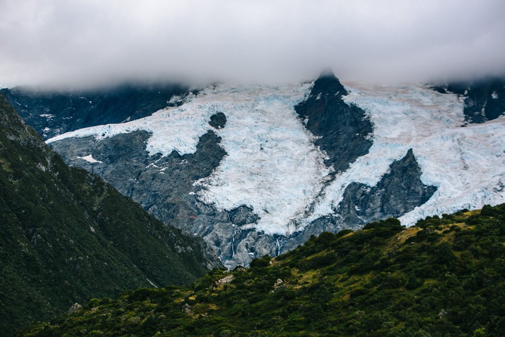 hooker valley hike