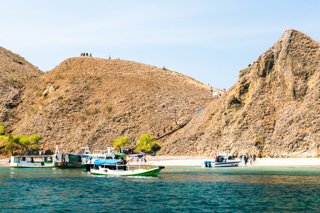 padar island hike