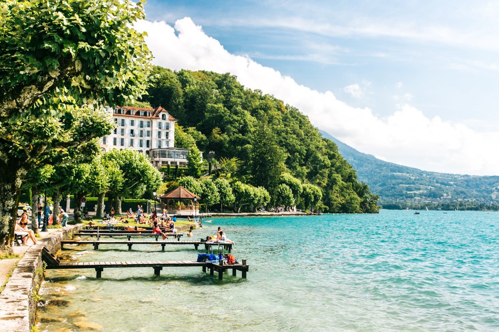 lake annecy