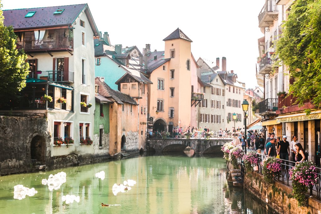 Annecy A French Fairytale Town Turned Soggy Frugal Frolicker