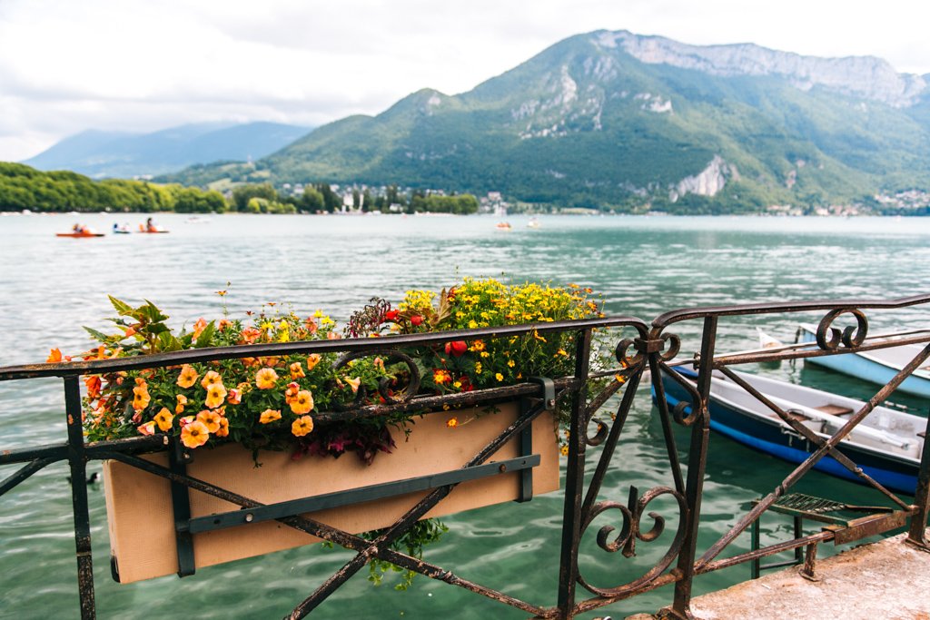 lake annecy