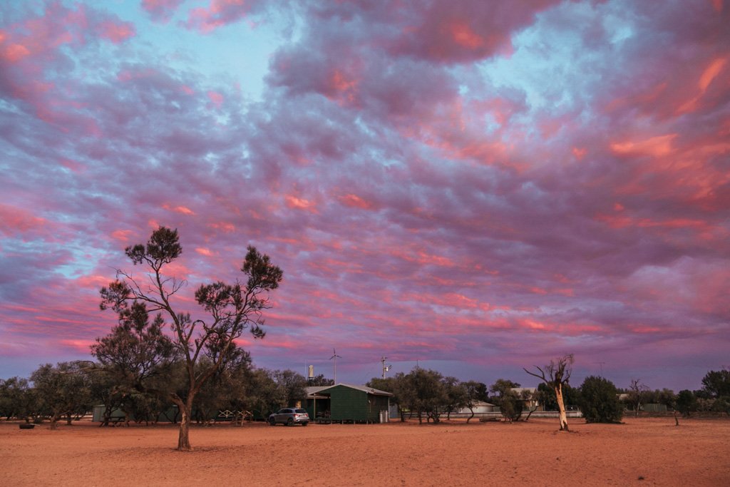 mungo national park camping