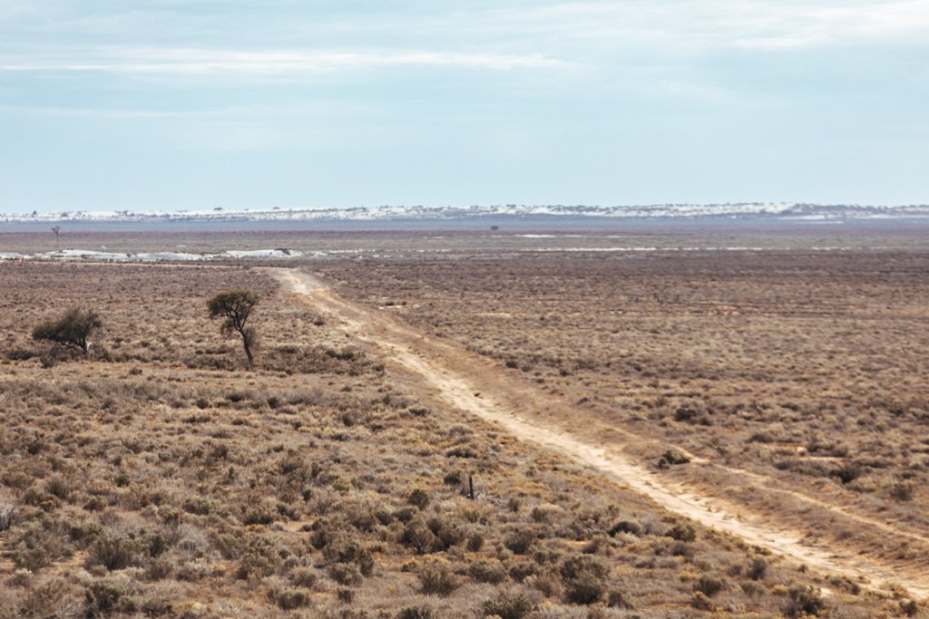 visit mungo national park