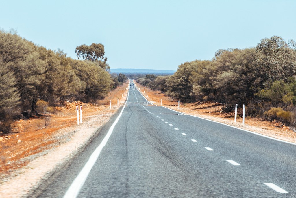 sydney to broken hill road trip