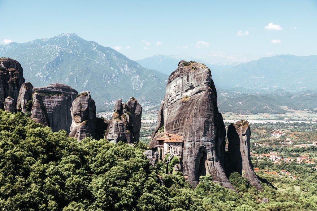 How to get to meteora